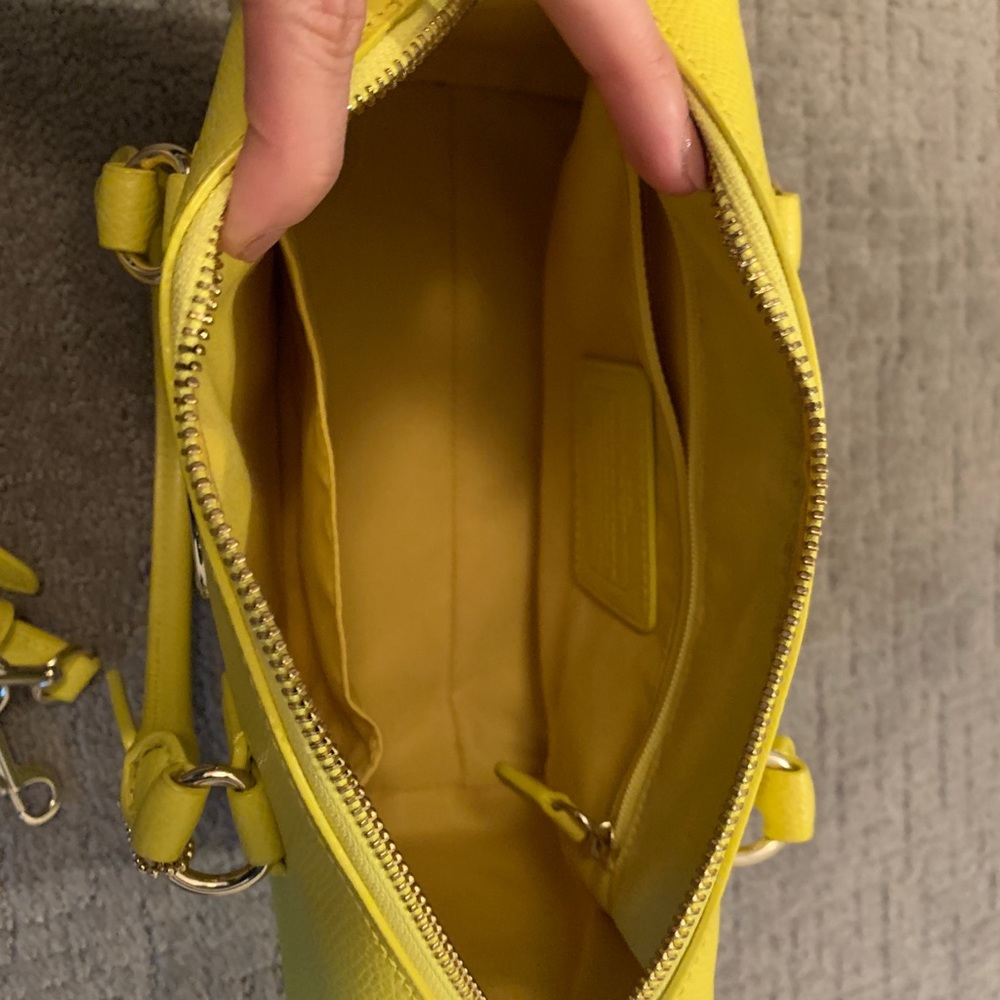 Coach shoulder bag/ crossbody bag - Picture 4 of 6